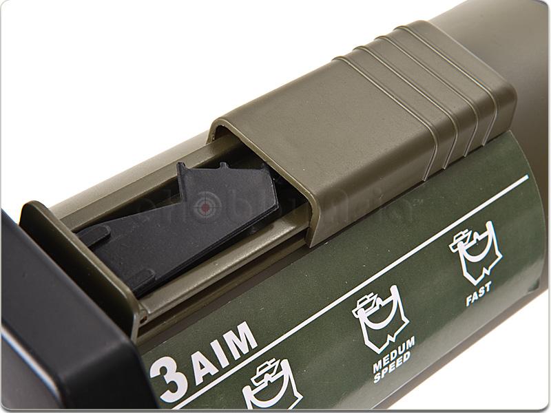 AT-4 / M136